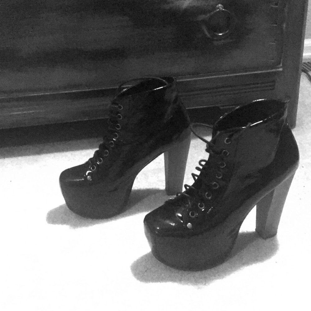 EUC JEFFREY CAMPBELL LITA: HAVANA LAST